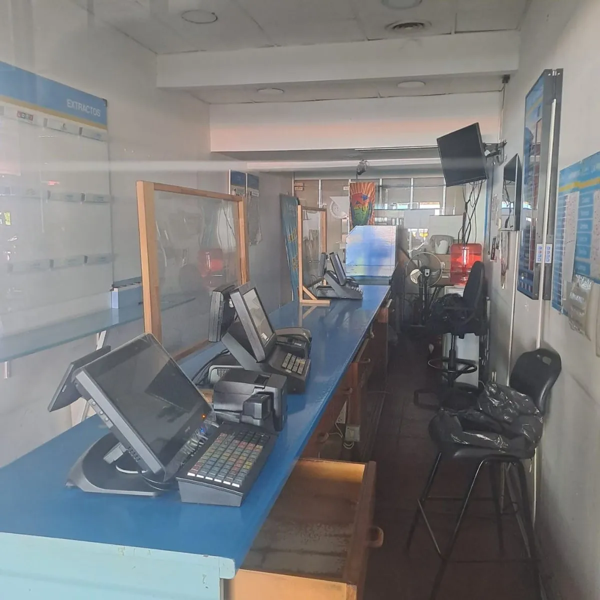 Local Comercial en Avenida Doctor José María Ramos Mejía 1600
