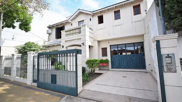 Casa en Pellegrini 200