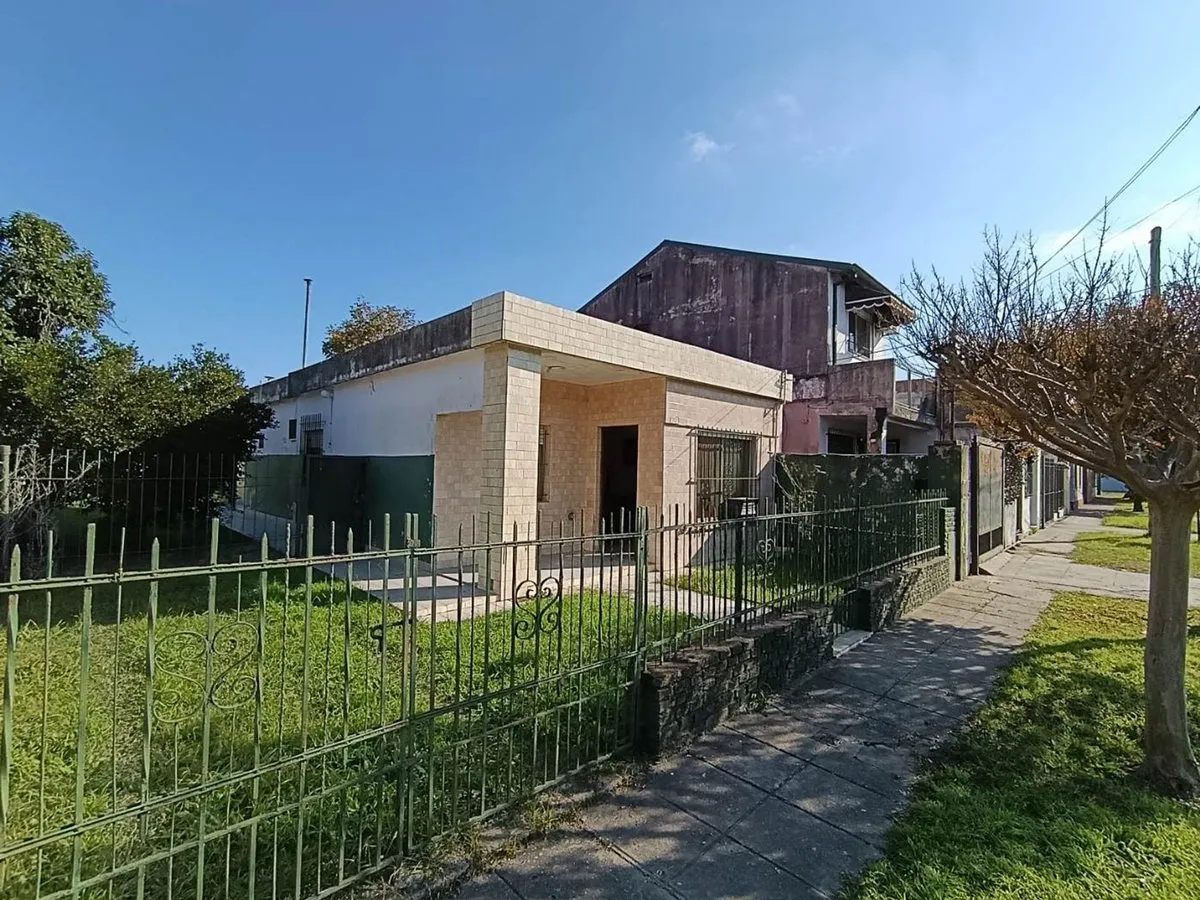 Casa en Yapeyú 300