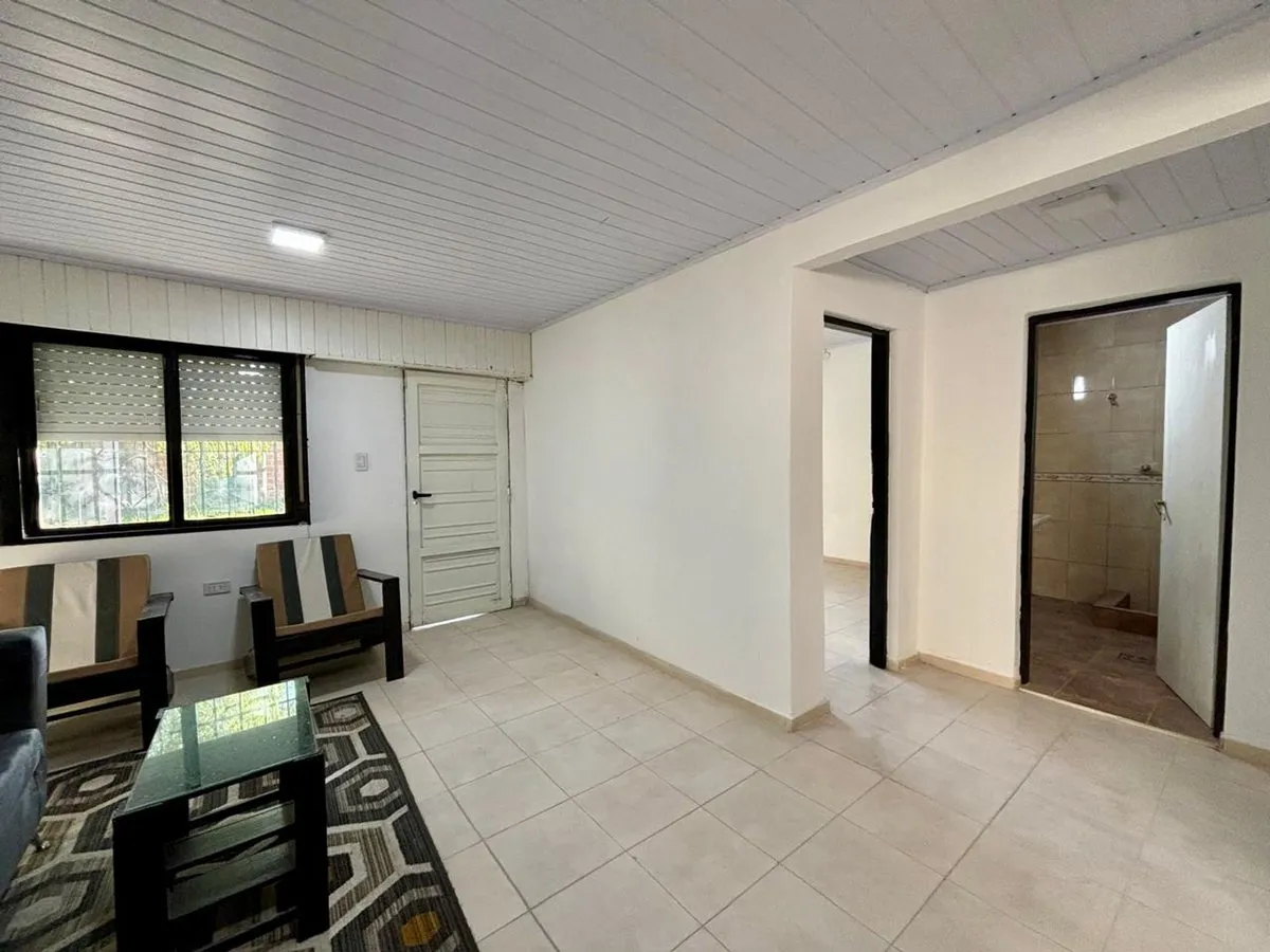 Casa en 154 Bis Entre 49 y 50 800
