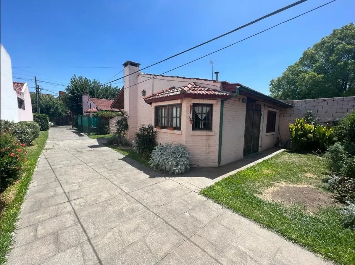 Casa en Leandro N. Alem 2100