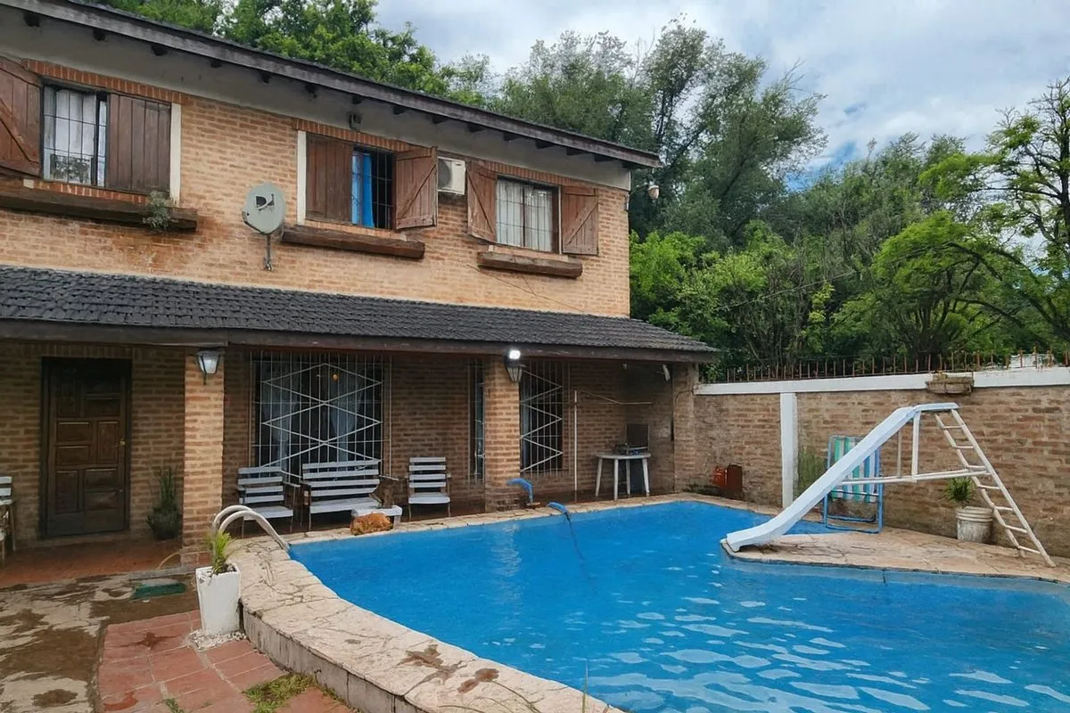 Casa en Primera Junta 3800