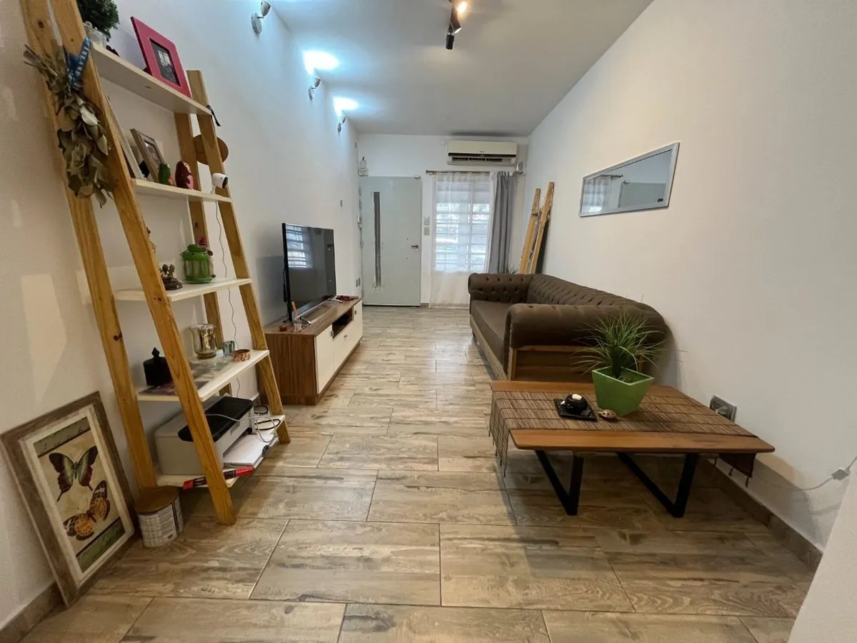 Departamento en Avenida General Enrique Mosconi 1300