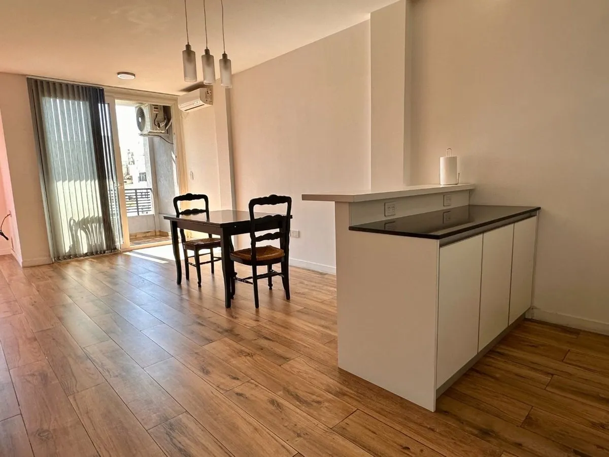 Departamento en Carlos Calvo 3700