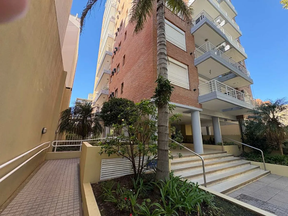 Departamento en Adolfo Alsina 1200