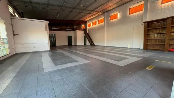 Local Comercial en Pueyrredon 1300