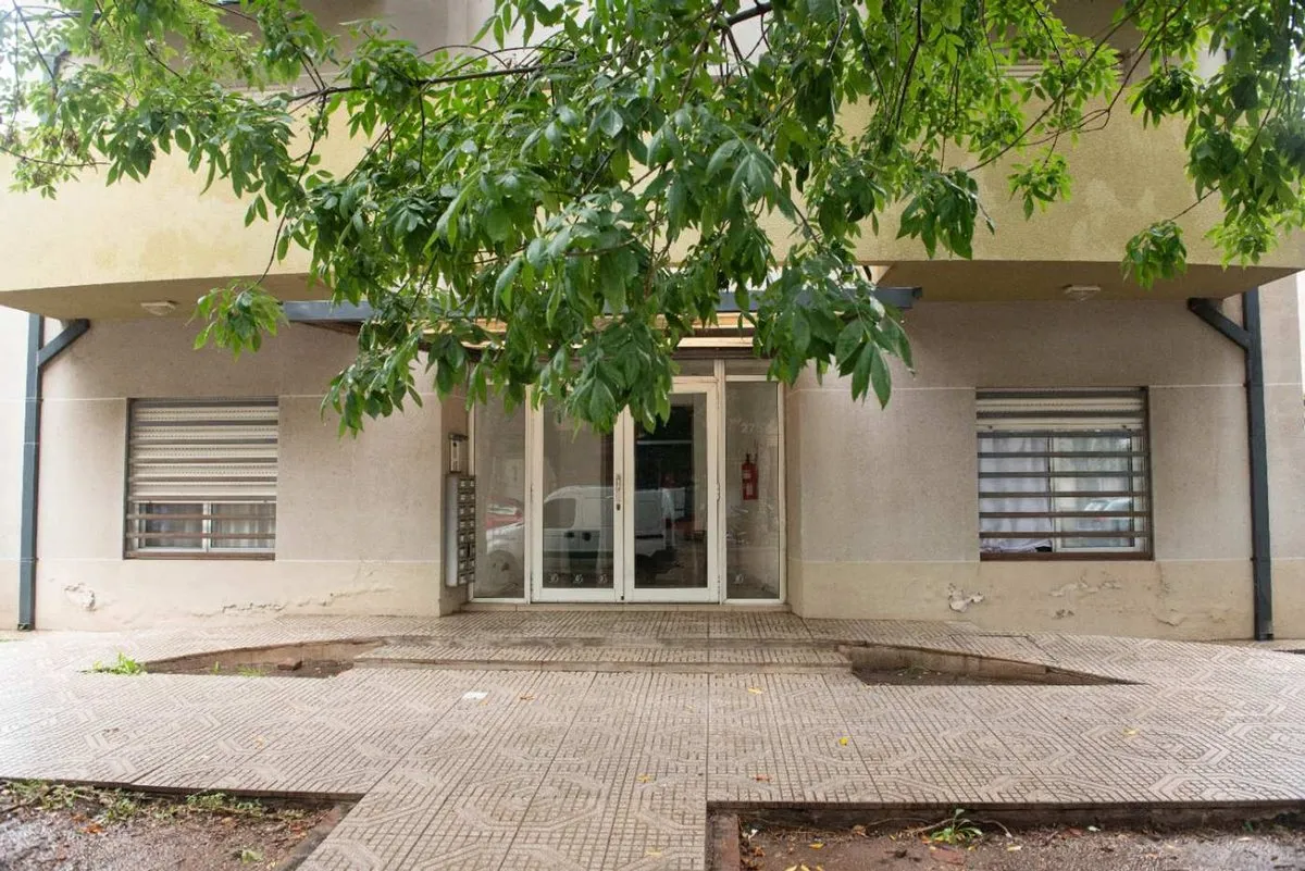 Departamento en 3 de Febrero 200