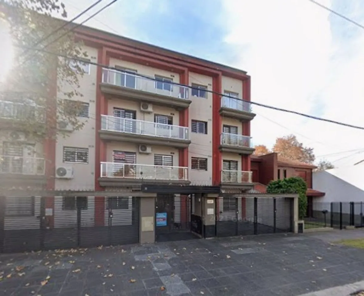 Departamento en Lamadrid 100