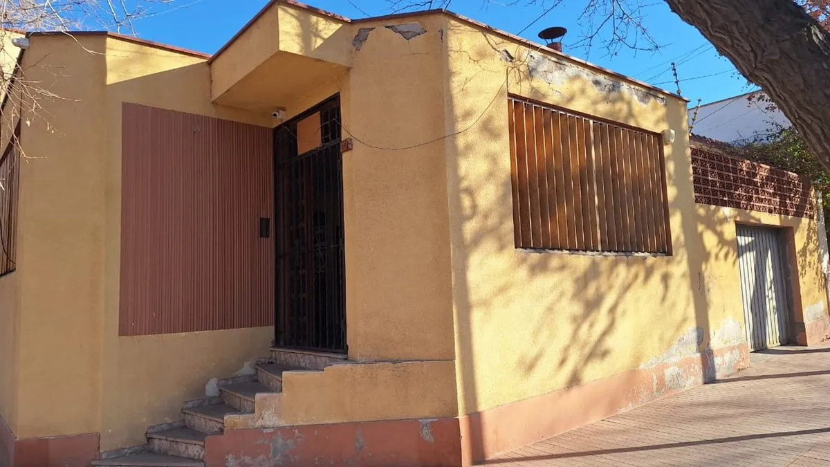 Casa en Huarpes 1800