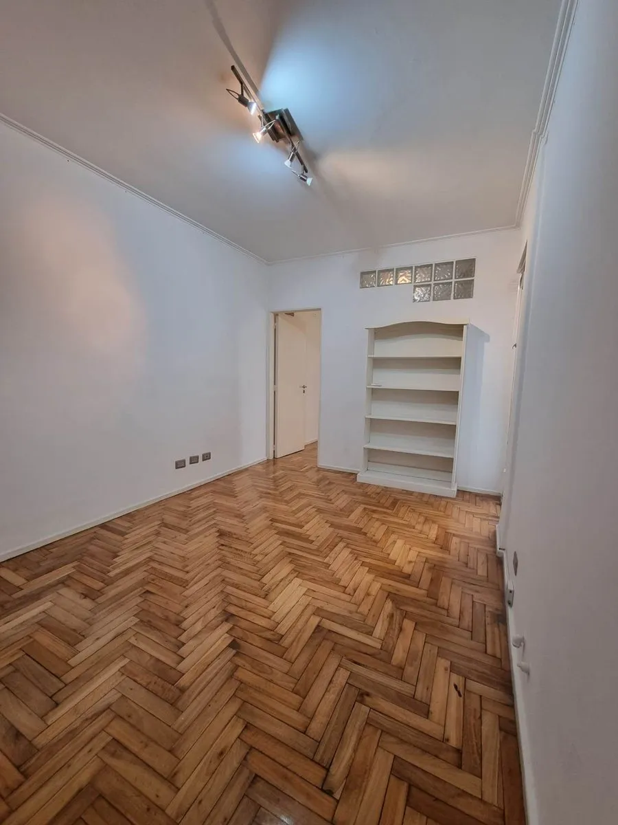 Departamento en Mario Bravo 1200