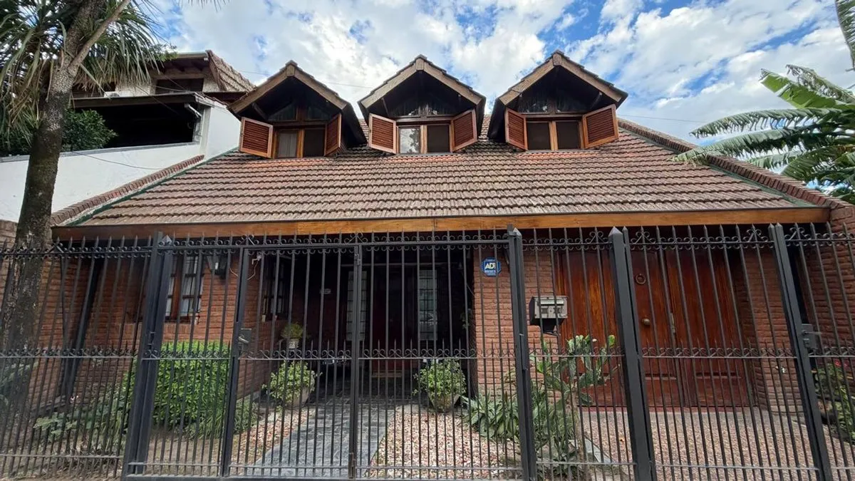 Casa en Calle los Calchaquies 1200