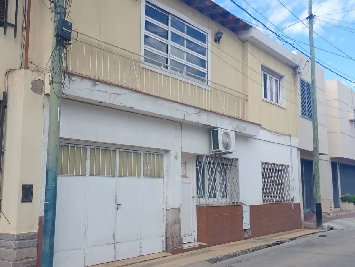 Casa en Pasaje Andino 200