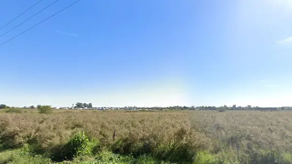 Lote en 605 E/ 16 y 18 S/N