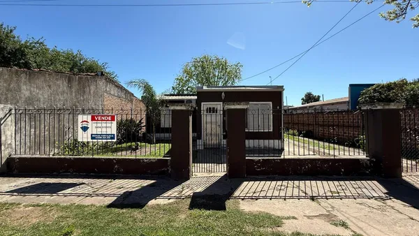 Casa en José García 2100