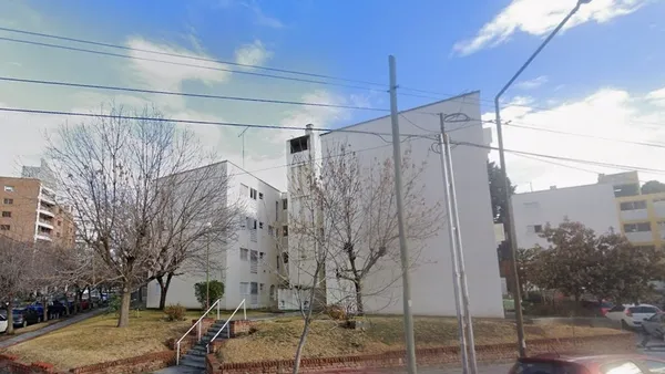 Departamento en Hipólito Yrigoyen 900