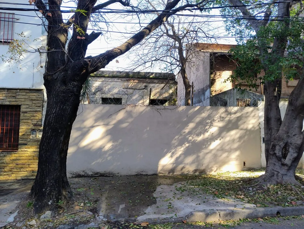 Lote en Esteban Echeverria 300
