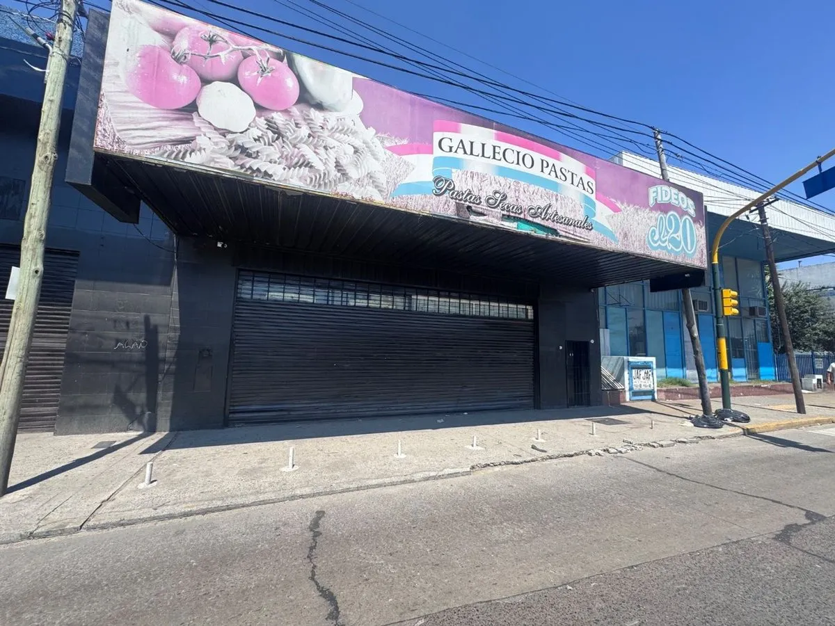 Galpon en Avenida Brigadier General Juan Manuel de Rosas 5500