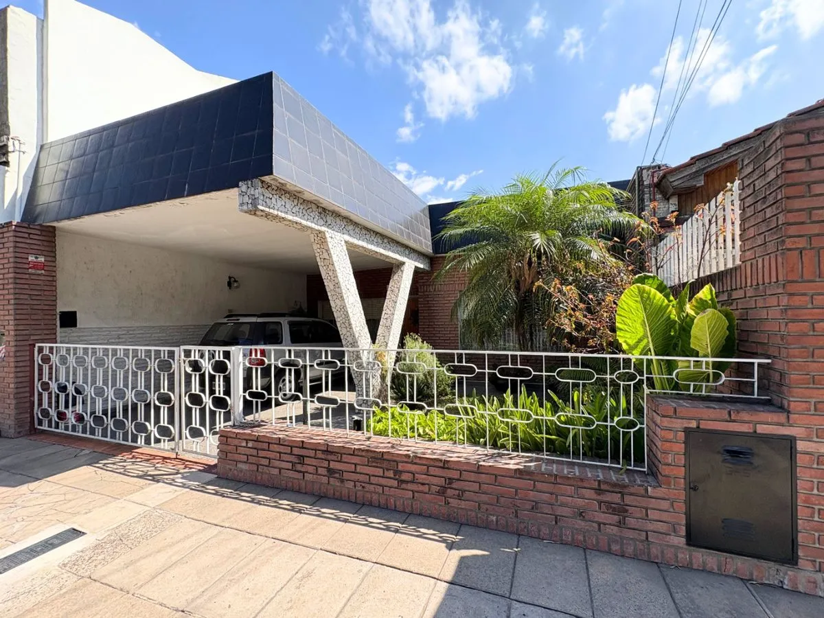 Casa en Avenida General Paz 12441 12400