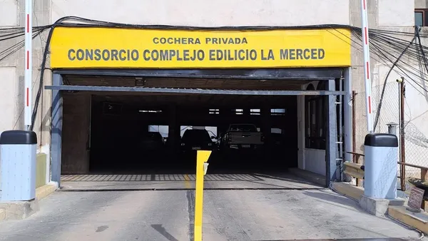 Cochera en Av. Emilio Olmos 100