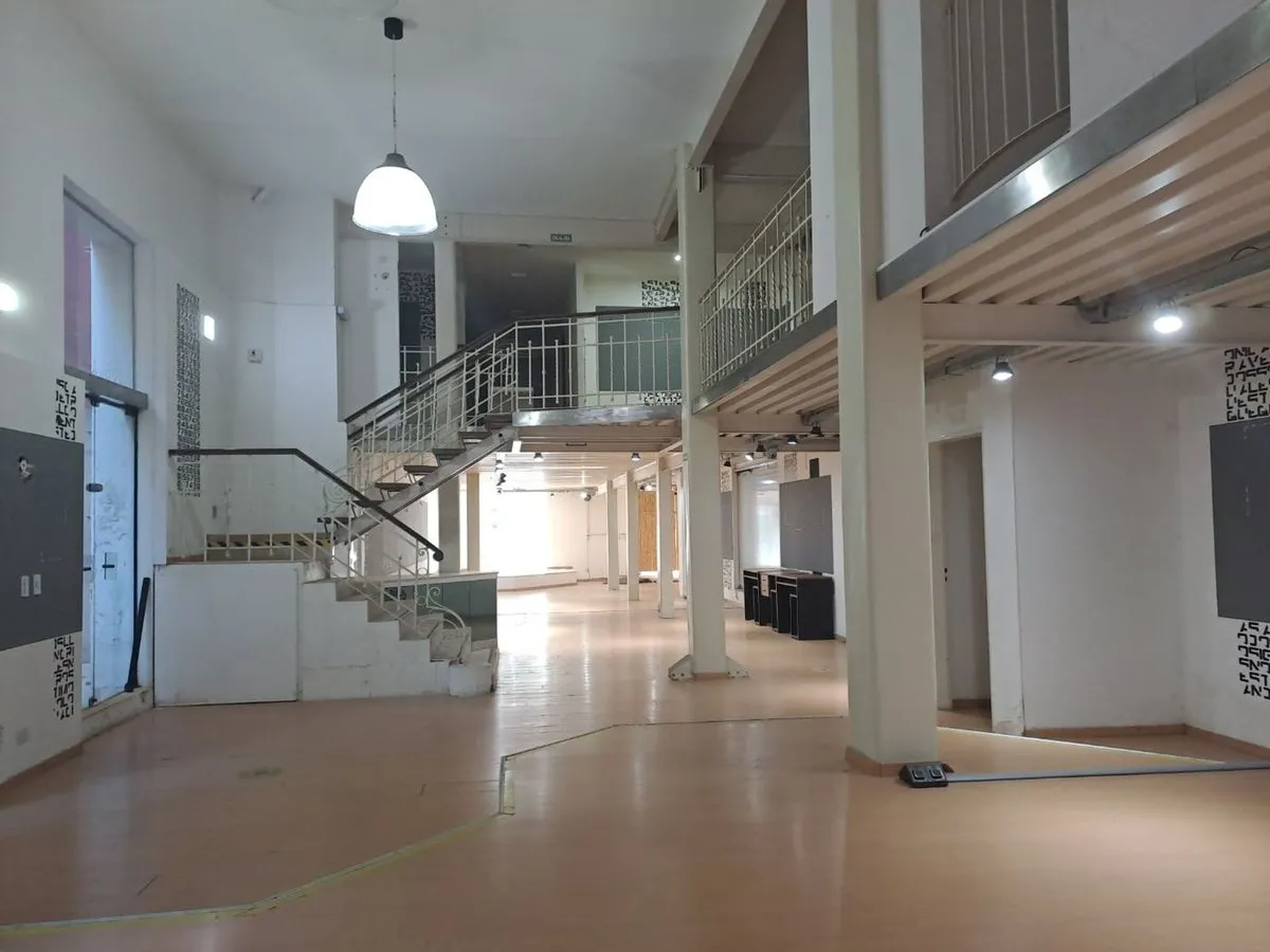 Local Comercial en Marcelo Torcuato de Alvear 700