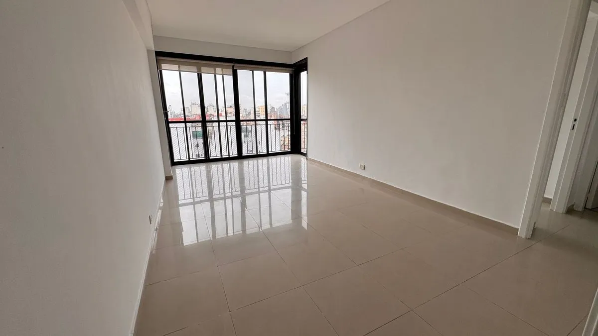 Departamento en Avenida Belgrano 2000