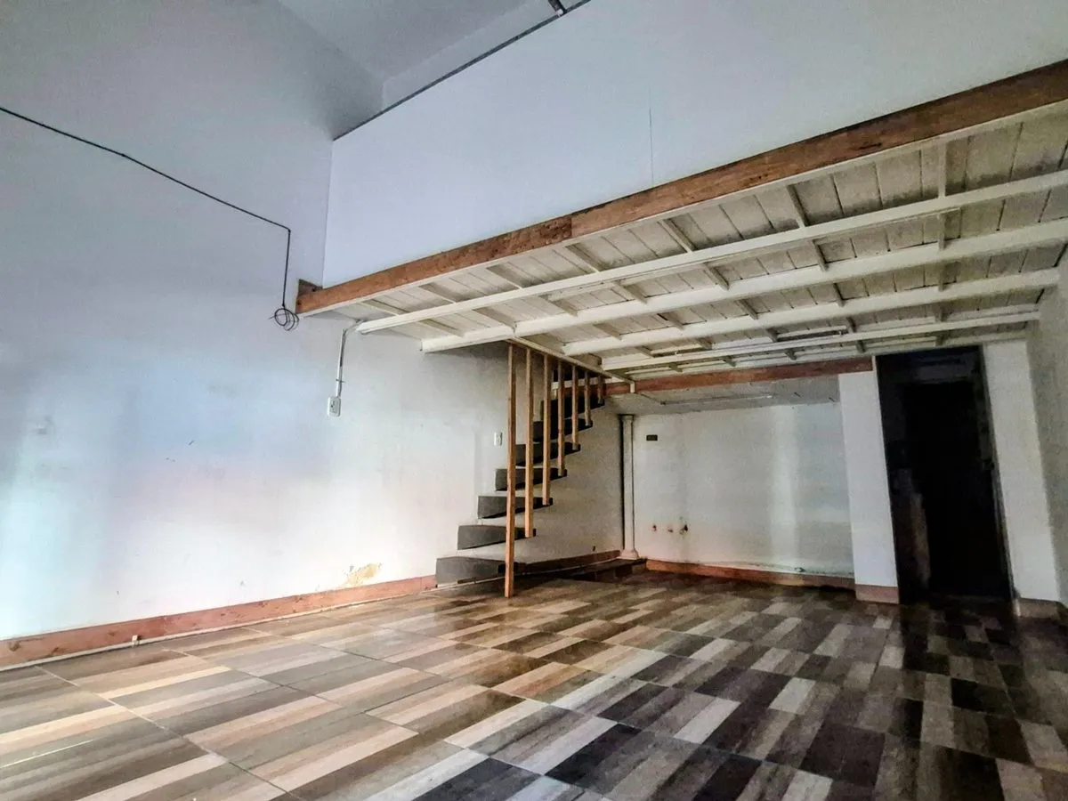 Local Comercial en Presidente Juan Domingo Perón 5600