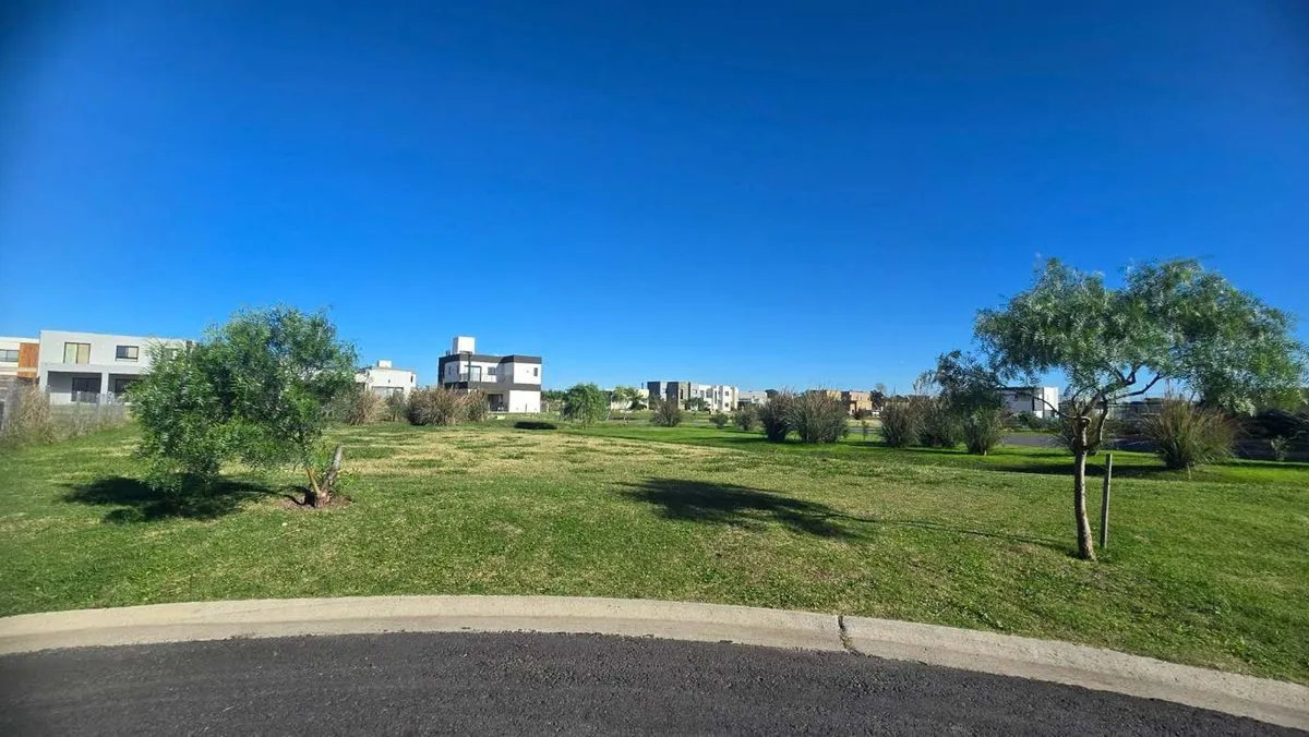 Lote en Almirante Guillermo Brown 4200