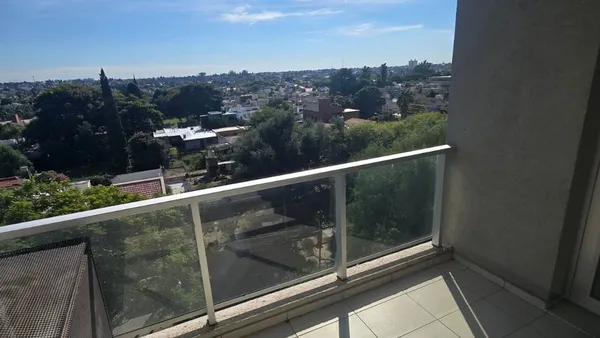 Departamento en Padre Luis Galeano 900