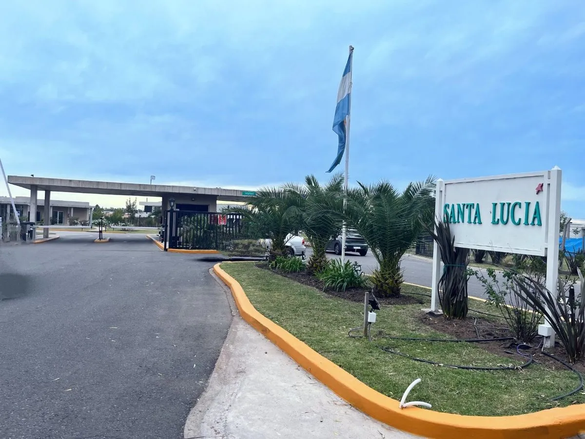 Lote en Almirante Guillermo Brown 4200