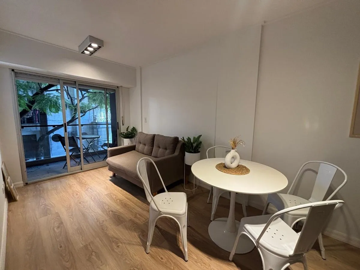 Departamento en Leandro N. Alem 1500