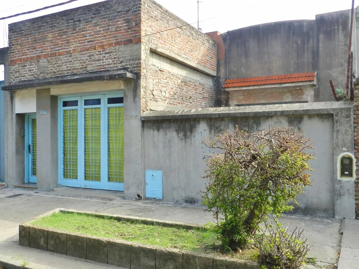 Casa en Primero de Mayo 1200