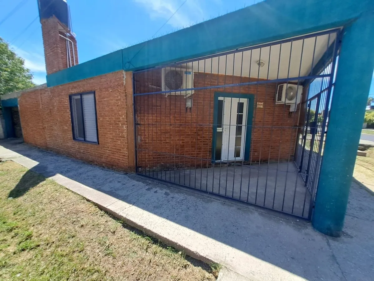 Casa en Camilo Aldao 3900