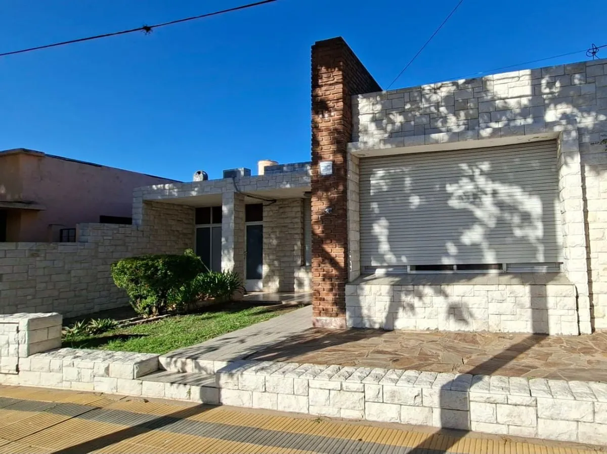 Casa en Azcuénaga 1000