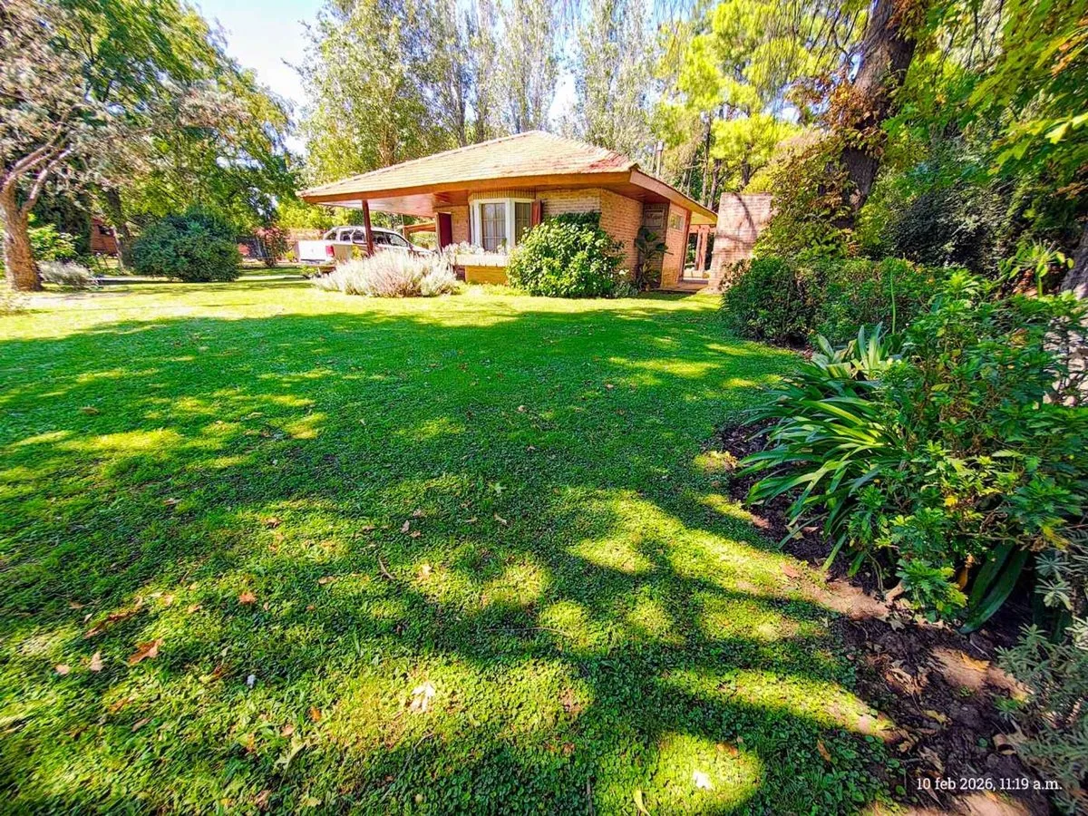 Casa en Zelada 3200