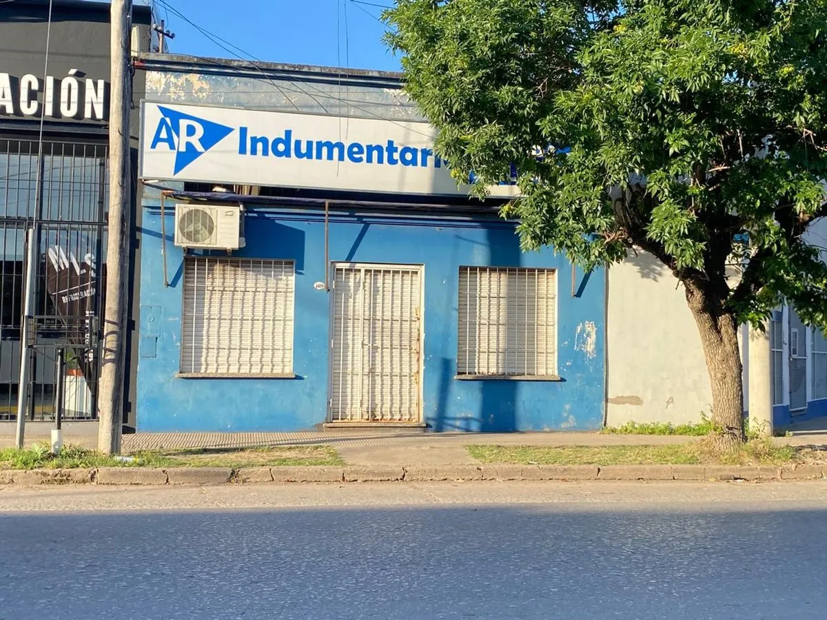 Local Comercial en Estanislao Zeballos 4400
