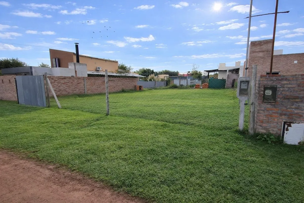 Lote en Libertad 900