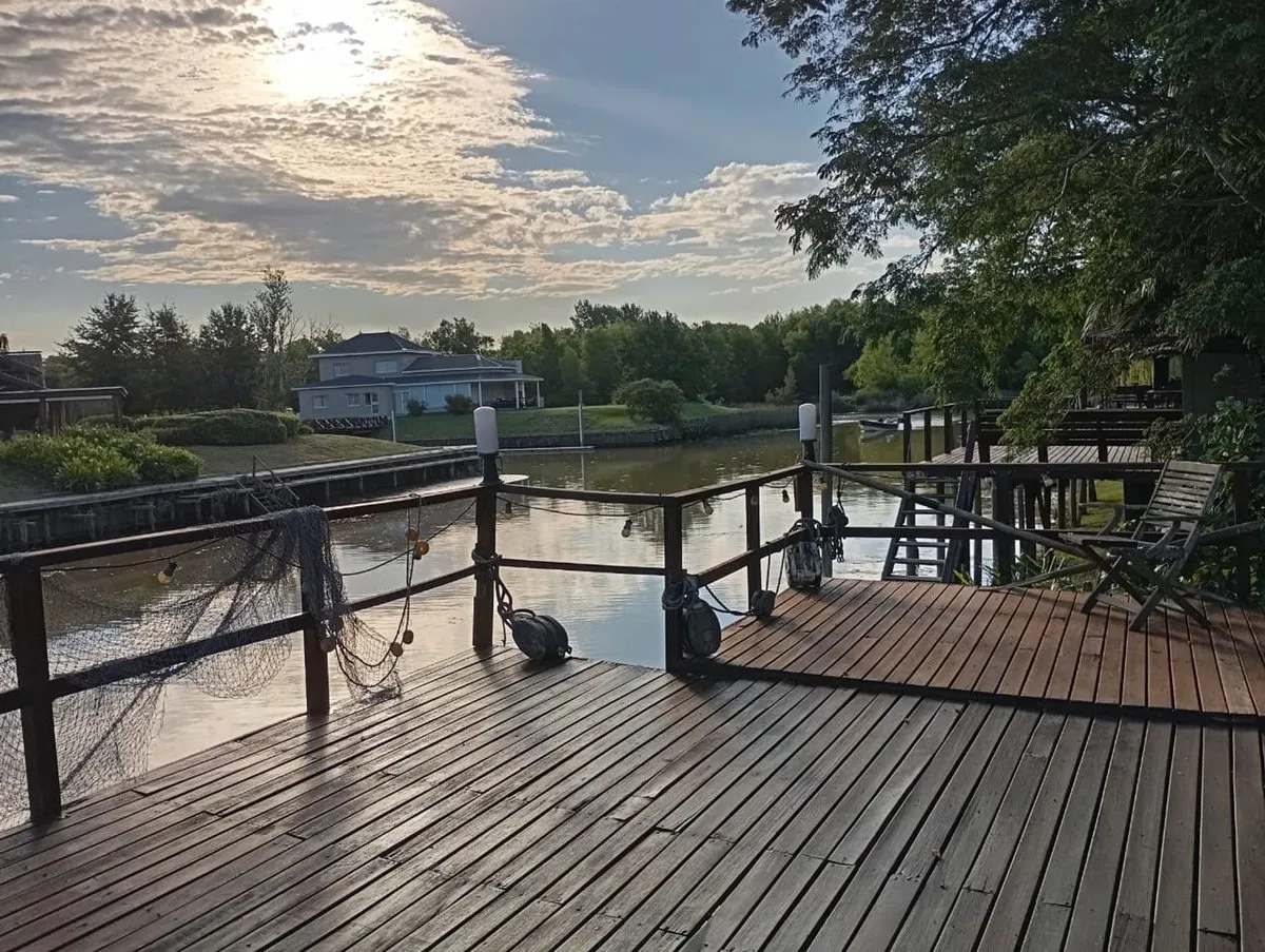 Casa en Canal del Este 0