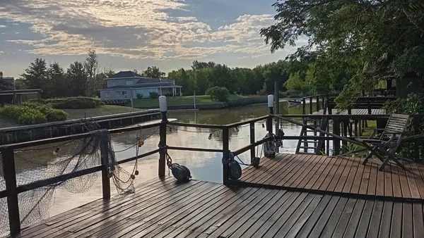 Casa en Canal del Este 0