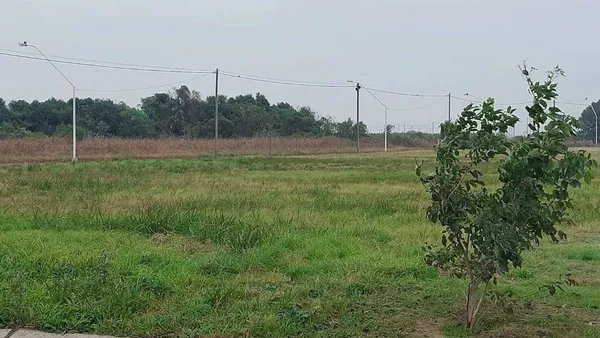 Lote en Collino 200