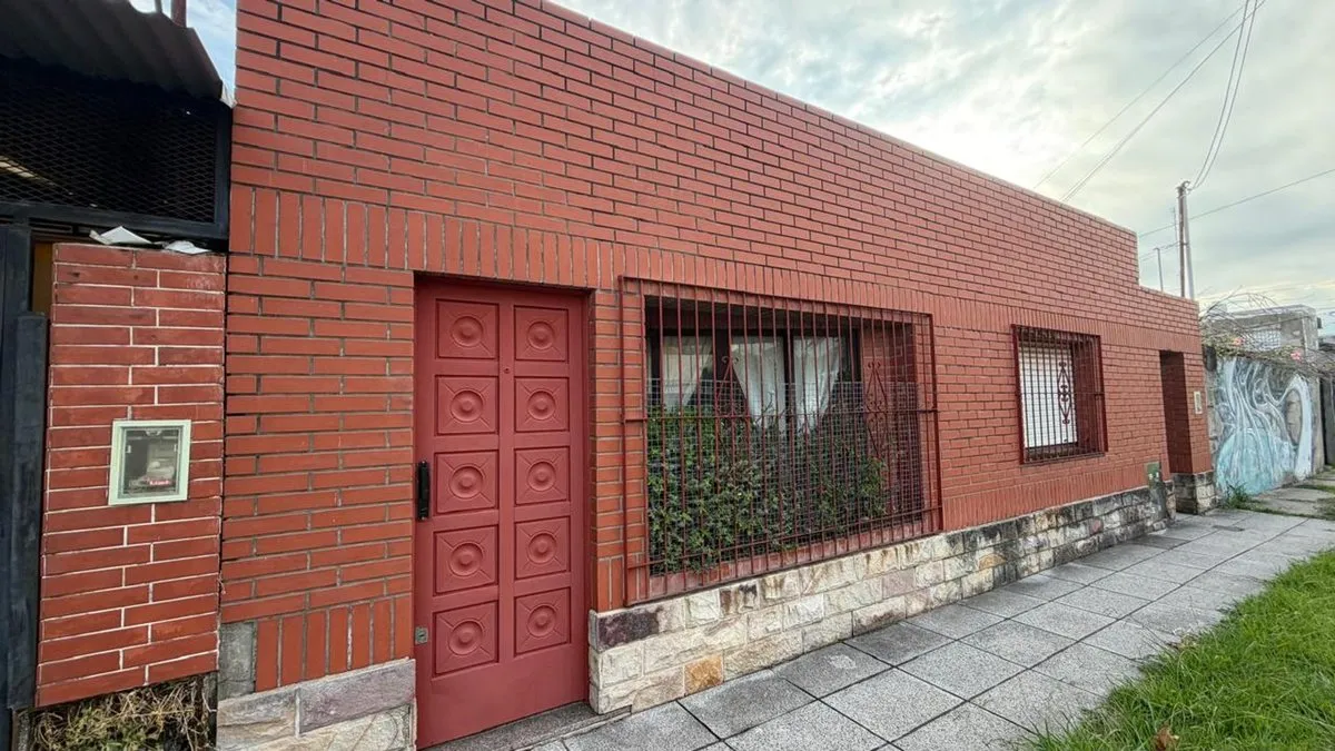 Casa en Álvarez Thomas 100