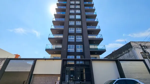 Departamento en Leon Guruciaga 200