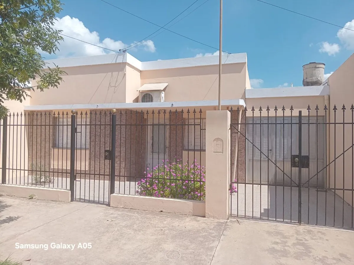 Casa en Sarmiento 300