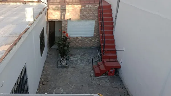 Casa en Pasaje Tokio 2000