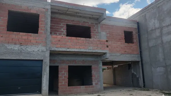 Lote en Marco Denevi 100