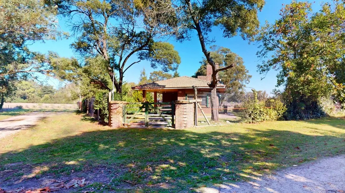 Casa en J. Frenguelli y Cedro Azul 7300