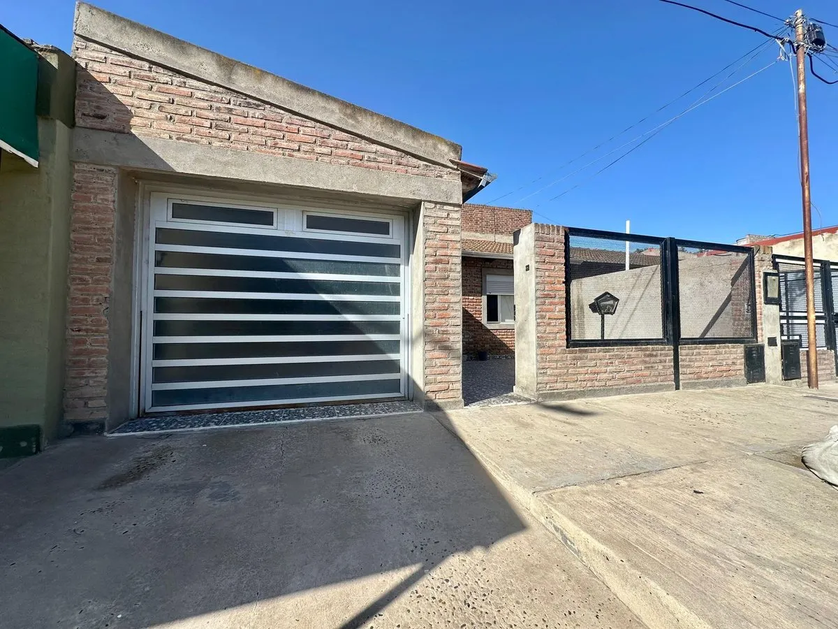 Casa en Posta Rolando 4100