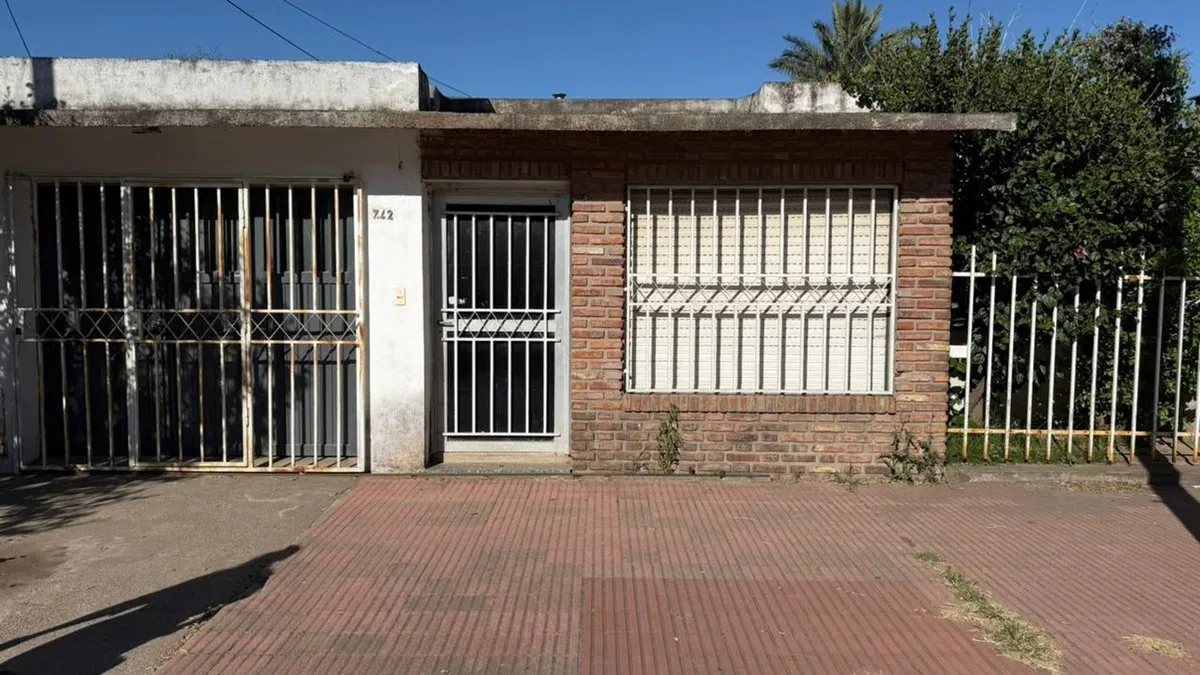 Casa en Avenida Alem 700