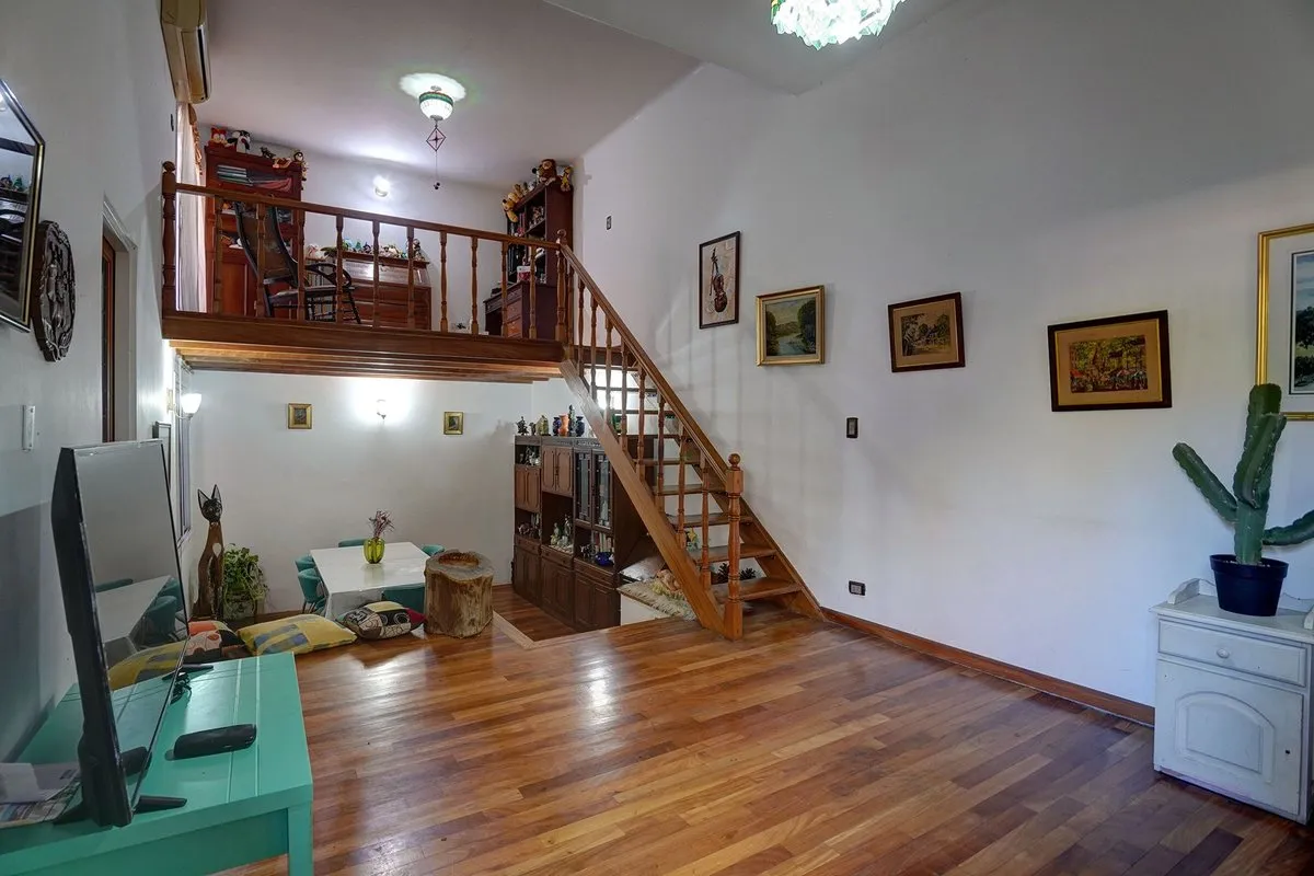 Casa en ñandutí 1300