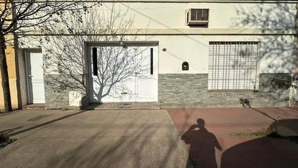 Casa en Liniers 400