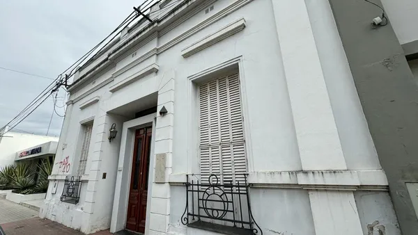 Local Comercial en Arenales 100